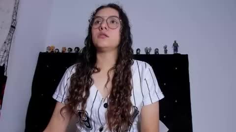 alexandra clauss online show from 16, 2, 2026