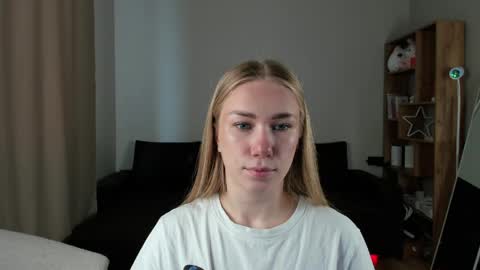 Snapshot of alexarti chatting on 8, 6, 2026 Alex online show from 8, 6, 2026