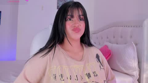 lexandra  online show from 30, 1, 2025