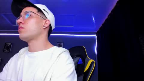 alexgiraldo__ online show from 7, 11, 2025