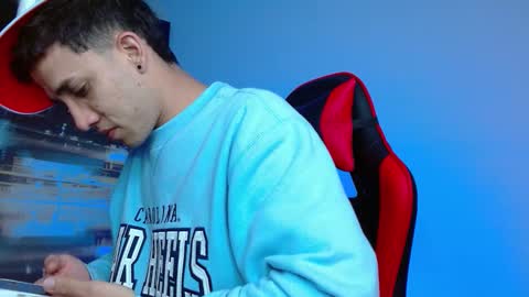Snapshot of alexgiraldo__ chatting on 25, 3, 2026 alexgiraldo__ online show from 25, 3, 2026