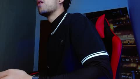 Snapshot of alexgiraldo__ chatting on 16, 4, 2026 alexgiraldo__ online show from 16, 4, 2026