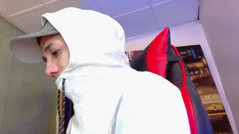 Snapshot of alexgiraldo__ chatting on 22, 5, 2026 alexgiraldo__ online show from 22, 5, 2026