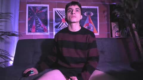 Snapshot of alexijacobs chatting on 8, 10, 2025 Alexi Jacobs online show from 8, 10, 2025