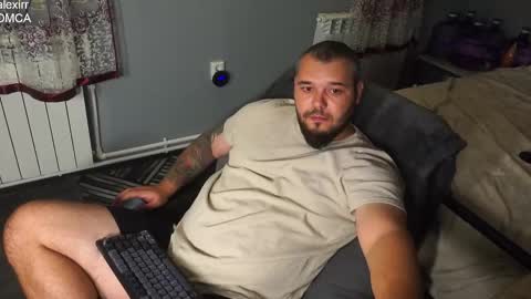 Snapshot of alexirr chatting on 28, 10, 2025 Alex online show from 28, 10, 2025