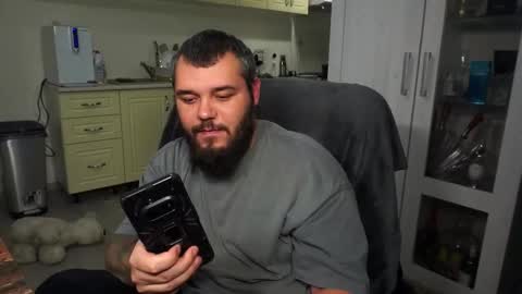 Snapshot of alexirr chatting on 19, 12, 2025 Alex online show from 19, 12, 2025