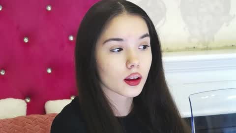 alexisdevine online show from 2, 4, 2026