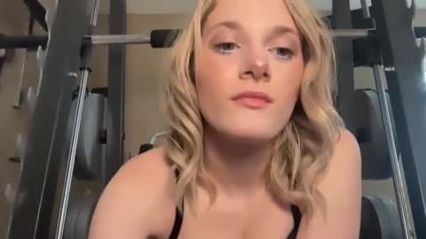 alexispaige06 online show from 16, 12, 2025