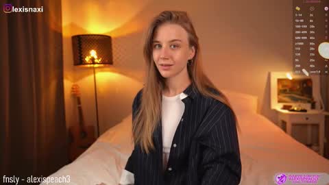 Snapshot of alexispeach chatting on 17, 10, 2025 Alexis--  online show from 17, 10, 2025