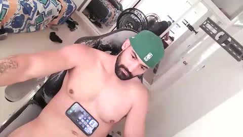 Snapshot of alexisrodriguez_ chatting on 3, 12, 2025 alexisrodriguez_ online show from 3, 12, 2025