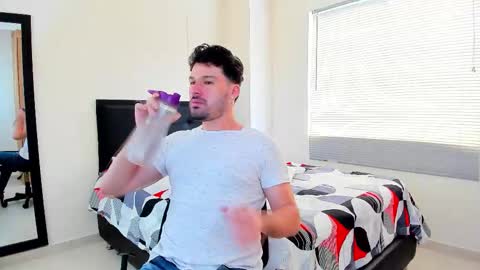 alexman fuck online show from 11, 11, 2025