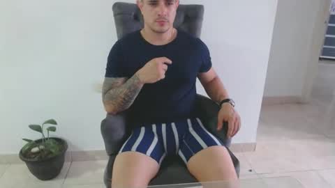 Snapshot of alexmaximuss chatting on 8, 12, 2024 Maximuss online show from 8, 12, 2024