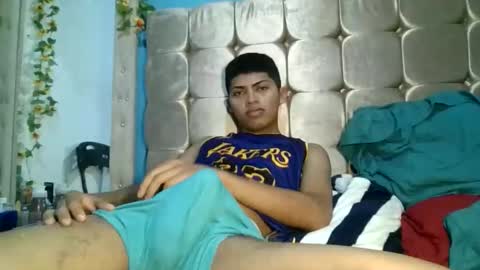 Snapshot of alexsexy1405 chatting on 21, 5, 2026 alexsexy1405 online show from 21, 5, 2026