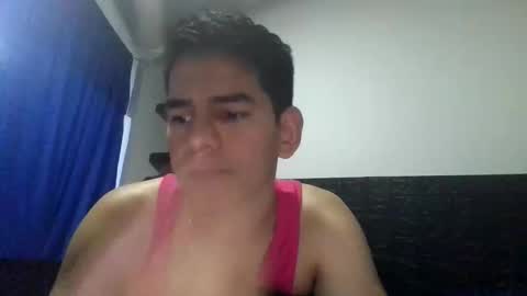 Snapshot of alexvz2828 chatting on 15, 5, 2026 alexvz2828 online show from 15, 5, 2026