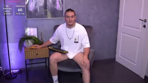 Snapshot of alexwildexx chatting on 2, 7, 2026 Alex online show from 2, 7, 2026