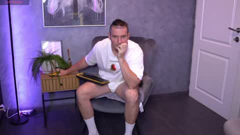 Snapshot of alexwildexx chatting on 14, 7, 2026 Alex online show from 14, 7, 2026