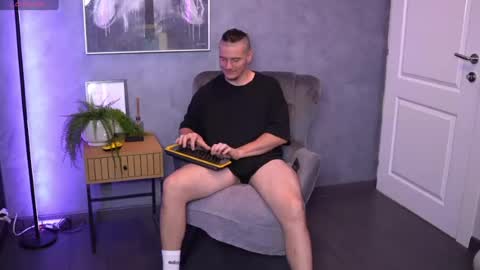 Snapshot of alexwildexx chatting on 23, 7, 2026 Alex online show from 23, 7, 2026
