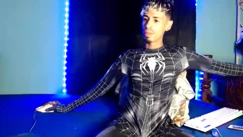 Snapshot of alexx_1214 chatting on 5, 11, 2025 Alexx online show from 5, 11, 2025