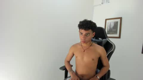 Snapshot of alexx_cum18 chatting on 30, 6, 2026 alexx_cum18 online show from 30, 6, 2026
