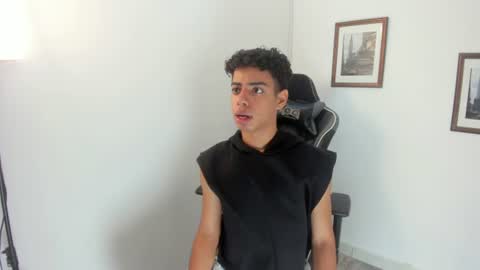 Snapshot of alexx_cum18 chatting on 5, 7, 2026 alexx_cum18 online show from 5, 7, 2026
