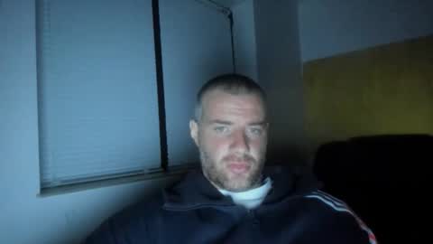 alfiesolomons87 online show from 28, 4, 2026