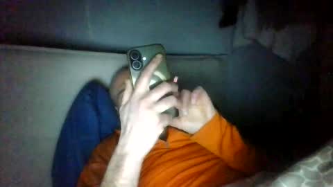 Snapshot of alfred151 chatting on 14, 4, 2026 Edgarrrdd1021 online show from 14, 4, 2026