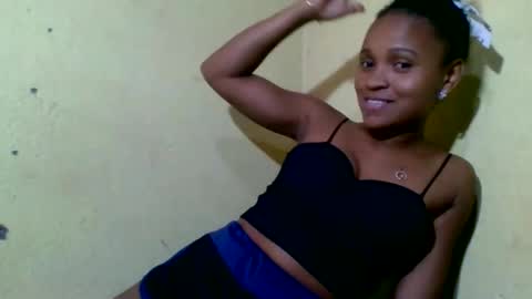 Snapshot of alia411613 chatting on 24, 5, 2026 alia411613 online show from 24, 5, 2026