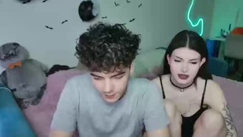 Snapshot of alice118james chatting on 17, 10, 2025 alice and james online show from 17, 10, 2025