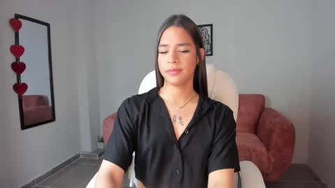 Snapshot of alice23jones chatting on 8, 3, 2025 Alice online show from 8, 3, 2025