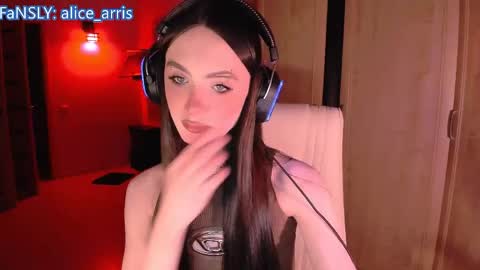 Snapshot of alice__aris chatting on 29, 4, 2026 Alice Aris online show from 29, 4, 2026
