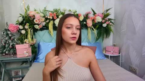 Snapshot of alice_charmy chatting on 20, 12, 2025 Alice in Wonderland online show from 20, 12, 2025