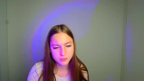 Snapshot of alice_dreamofu chatting on 25, 6, 2026 Alice online show from 25, 6, 2026