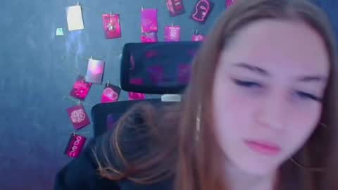 Snapshot of alice_dreamofu chatting on 29, 6, 2026 Alice online show from 29, 6, 2026