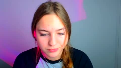 Snapshot of alice_dreamofu chatting on 28, 7, 2026 Alice online show from 28, 7, 2026