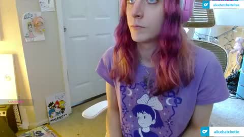 Snapshot of alice_hatchette chatting on 6, 6, 2026 Alice Hatchette online show from 6, 6, 2026
