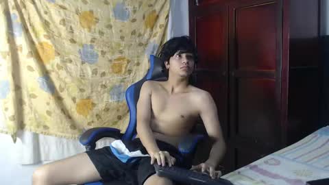 Snapshot of alice_julls chatting on 19, 5, 2026 alice online show from 19, 5, 2026