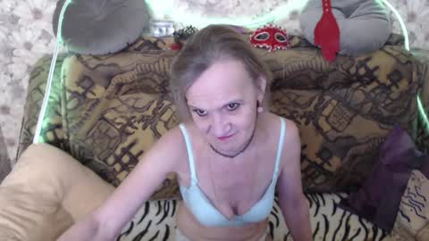 Snapshot of alice_longstocking chatting on 5, 2, 2026 alice longstocking online show from 5, 2, 2026