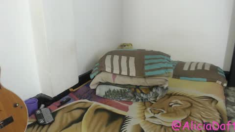 Snapshot of alice_psilocybe_sabina420 chatting on 28, 5, 2026 Alicia Aldara online show from 28, 5, 2026
