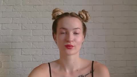 Snapshot of alice_sweet_01 chatting on 9, 9, 2025 Alice online show from 9, 9, 2025