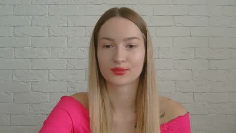 Snapshot of alice_sweet_01 chatting on 13, 10, 2025 Alice online show from 13, 10, 2025