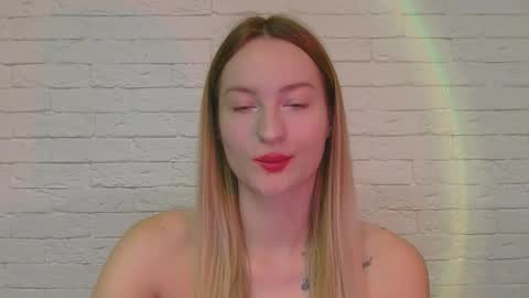 Snapshot of alice_sweet_01 chatting on 14, 10, 2025 Alice online show from 14, 10, 2025