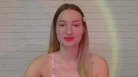 Snapshot of alice_sweet_01 chatting on 4, 11, 2025 Alice online show from 4, 11, 2025