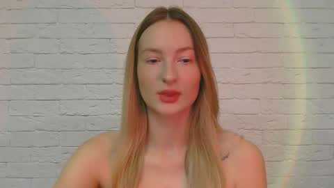 Snapshot of alice_sweet_01 chatting on 22, 11, 2025 Alice online show from 22, 11, 2025