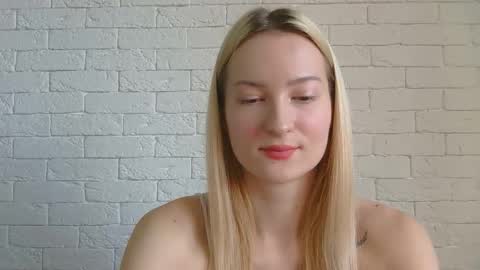 Snapshot of alice_sweet_01 chatting on 5, 3, 2026 Alice online show from 5, 3, 2026