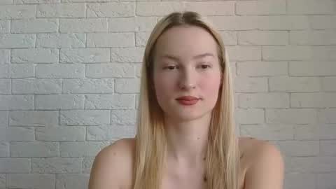 Snapshot of alice_sweet_01 chatting on 13, 3, 2026 Alice online show from 13, 3, 2026