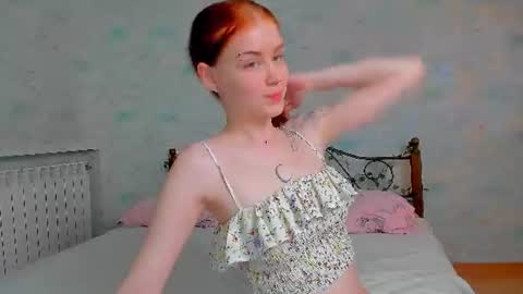Snapshot of alice_with_freckles chatting on 25, 6, 2026 Alice online show from 25, 6, 2026