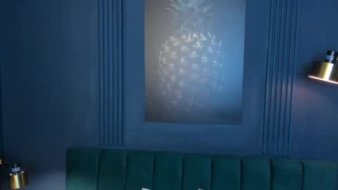 Alice and Asia online show from 10, 9, 2025