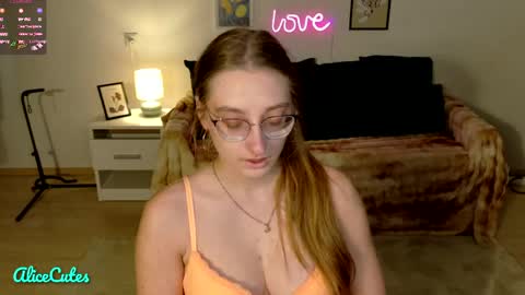 AliceCutes online show from 7, 4, 2026