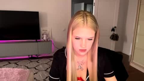 alicedusk online show from 23, 4, 2026