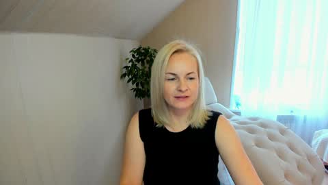 Snapshot of alicee__grace chatting on 1, 1, 2025 Alicee online show from 1, 1, 2025
